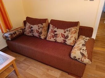 ROZKLÁDACÍ POHOVKA S ÚLOŽNÝM PROSTOREM