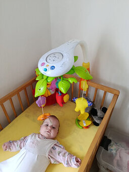 Prodá zánovní,málo používaný dětský kolotoč  nad postýlku