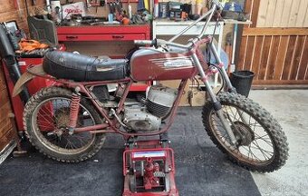 Aermacchi Harley-Davidson rc125