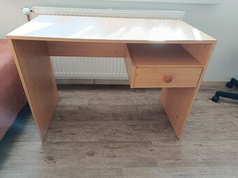 Dětský psací stůl