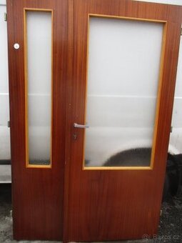 Dvoukřídlé dveře prosklenné