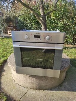 Vestavěná trouba Electrolux