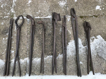 Kovárske klešte ,náradi,kladiva ,sekera,nebozez 1