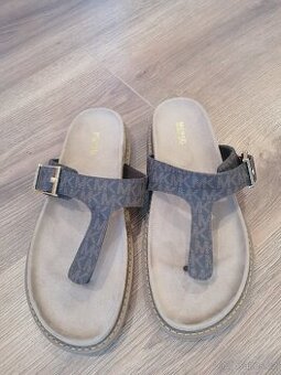 Nové dámské pantofle Michael Kors