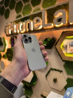 iPhone 15 Pro 256GB Natural Titanium