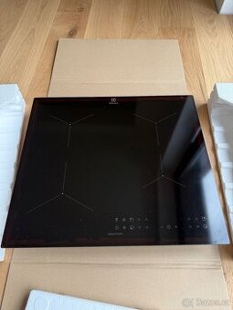 Indukce vestavěná electrolux lil 61434c