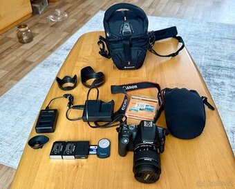 Canon EOS 200D –Stav NOVÉHO kusu,Velká výbava(3x bat.,brašna