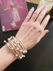 Náramek s perličkami