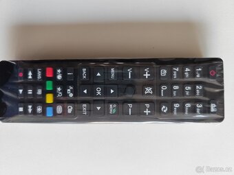 Dálkový ovladač na televizi Panasonic RC 48127