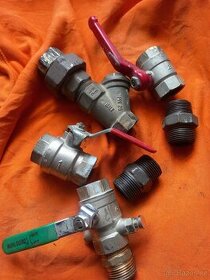 Prodám kulové ventily mosazný filtr šikmý 2 "DN50 PN 20 - 1