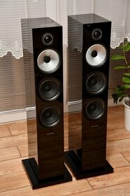 Bowers & Wilkins 704s2