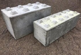 Betonové bloky "lego"
