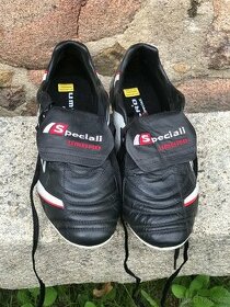 Kopačky Umbro 46. 8 - 1