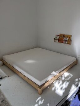 Postel japonského stylu / futon TATAMI s Ikea matrací Abygda