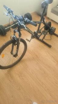 Prodám cyklotrenažér Wahoo Core + Zwift COG/CLICK v2 + řazen