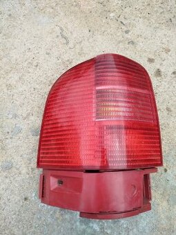 Seat Alhamra levý zadní světlo
