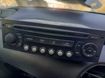 Prodám autorádio RD4,MP3 na Citroen Berlingo r.v.2011 - 1
