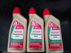Prodám 2 l převodového oleje značky Castrol - 1