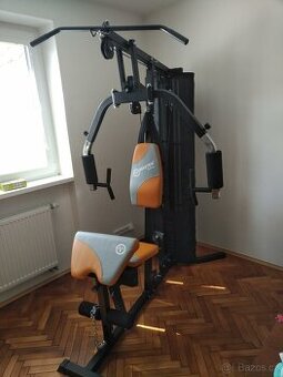 Prodám posilovací stroj, nevyužitý.