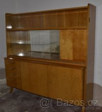 Retro sekretář ze 60tých let.