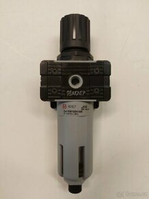 regulátor s filtrem