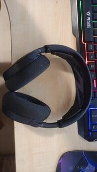 sluchátka steelseries arctis nova 1