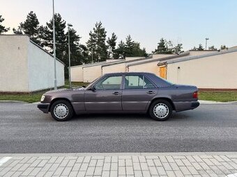Mercedes-Benz W124 230E | rv. 1992, 194 tis.km