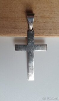 velký stříbrný přívěsek kříž 18g