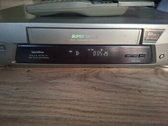 VHS Panasonic nv-fj610 plně funkční s ovladačem