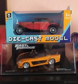 1:43 -1:36 model autíčka Old timer Mazda RX-7