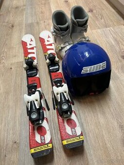 Dětské lyže Atomic 80, včetně bot Nordica 224mm a helmy