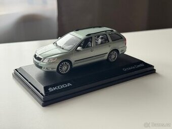 Škoda Octavia combi model 1:43