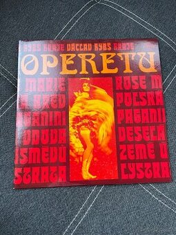 LP Václav Hybš hraje operetu