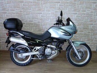 Suzuki XF650 Freewind 14900km, po servisu, nové pneu