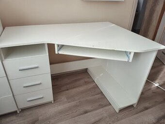 Psací rohový stůl
