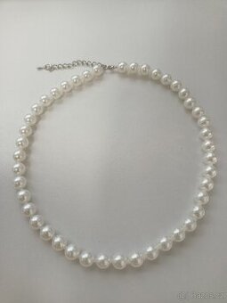 Elegantní perličkovy náhrdelník