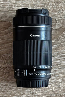 Objektiv Canon EF-S 55-250mm f/4-5.6 IS STM