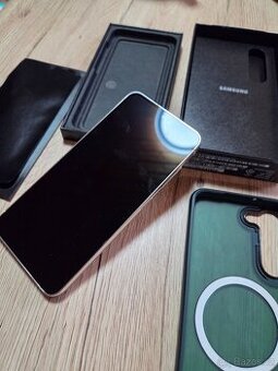 SAMSUNG S23 128GB Top stav + nová originál baterie