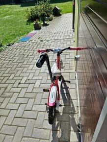 Dívčí kolo Head 16