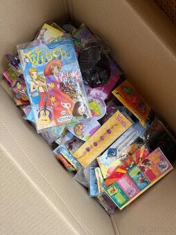 Koupím dárky/přílohy z časopisu W.i.t.c.h.