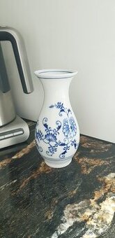 Váza cibulák dubí