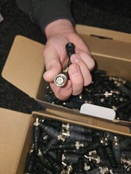 Nové BNC konektory 10,-Kč/ks – větší množství 5,-Kč/ks