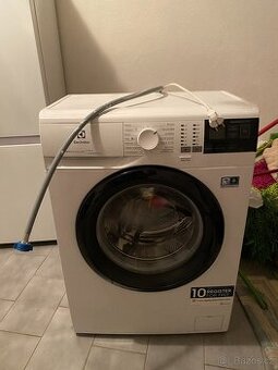 Prodám pračku Electrolux PerfectCare 600