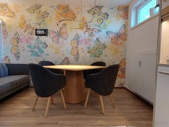Designový stůl se 4 křesly TON - nové v originálních obalech