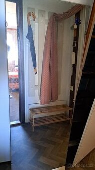 Nastenne zrcadlo