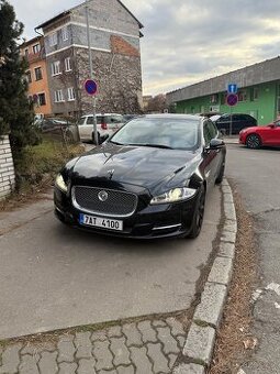Jaguar XJ 351