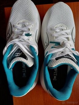 Běžecké boty Saucony Kinvara dámské