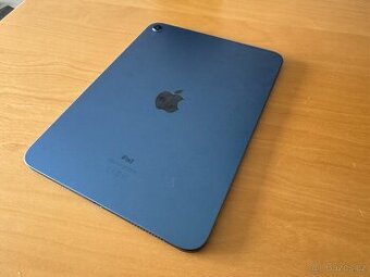 Modrý iPad 10.9" 256 GB + Apple pen (jako nový)