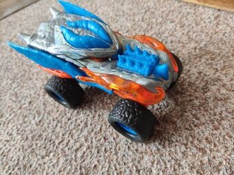 Auto monster truck