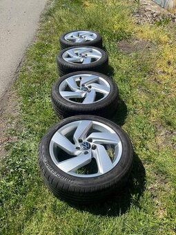 Prodám alu Vw Richmond 5x112 r17 letní pneu 225/45/17